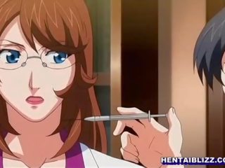 Δέσιμο hentai με bigboobed παίρνει εισαγωγή ιατρικό εργαλείο εξέτασης κόλπου σε αυτήν μουνί