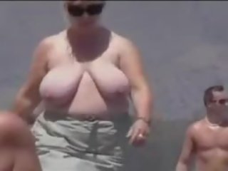 Нудисти плаж с дебели broads 2