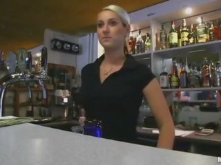 Big susu amatir bartender payed kurang ajar