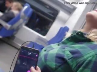 Remote vezérlés én orgazmus -ban a vonat